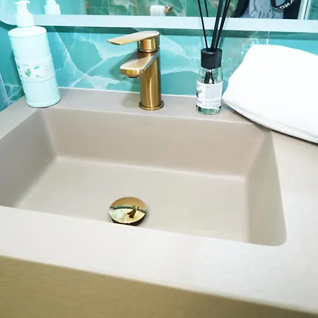 Lifestyle Bed & Breakfast 4*